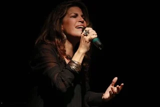 Luz Marina y su Menage
