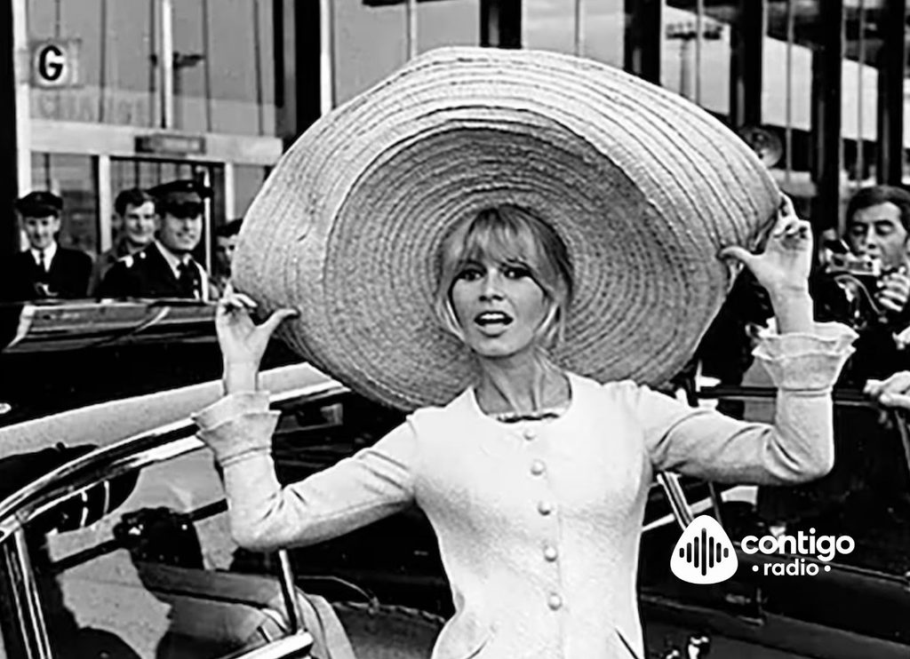 estilo Brigitte Bardot, moda francesa, Saint-Tropez, escote Bardot, bikini, cuadros vichy, estilo francés, moda vintage, belleza años 60