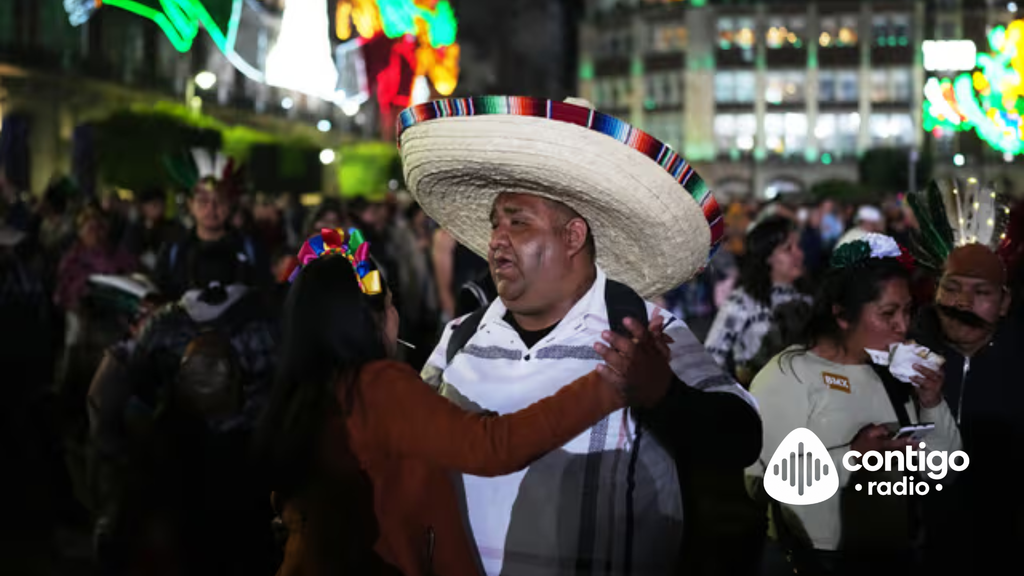 México celebra 216 años de Independencia con el tradicional Grito encabezado por Claudia Sheinbaum y un Zócalo lleno de asistentes en Ciudad de México.