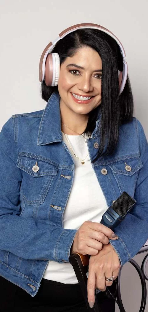 ari lopez contigo radio